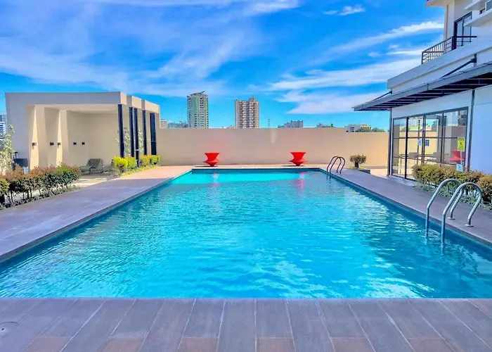 Moon Penthouse セブ市
