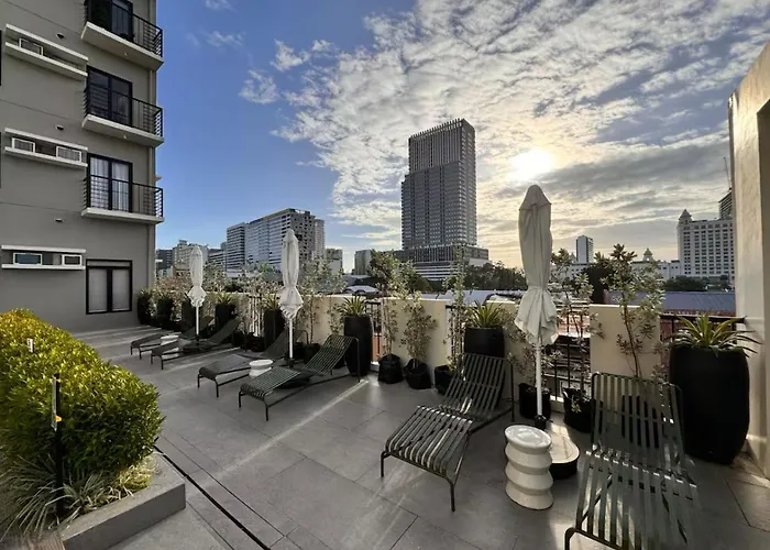 Moon Penthouse * セブ市